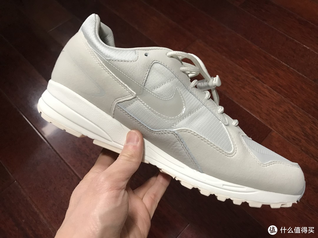 不能理财的联名鞋—Nike Air Skylon II FOG