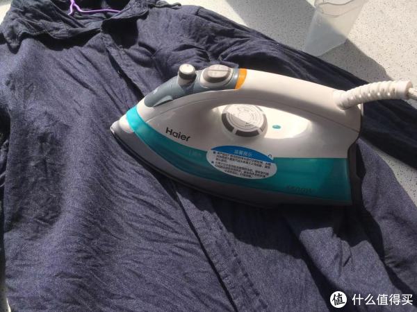 插上电,平放下就可以出蒸汽了,功率还真是大