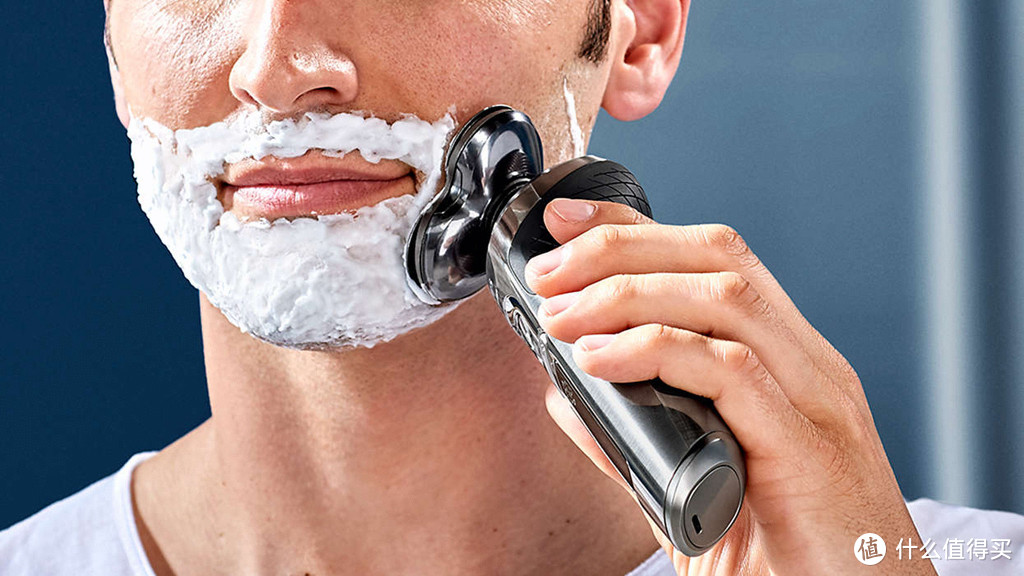 手动剃须刀比电动更干净？一张脸上六种剃须方式来对比一下