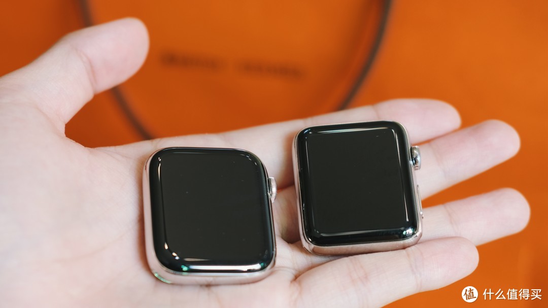 穷学生终于圆梦爱马仕—Apple Watch 4 Hermès 开箱上手，对比第3代苹果表，香哭了！