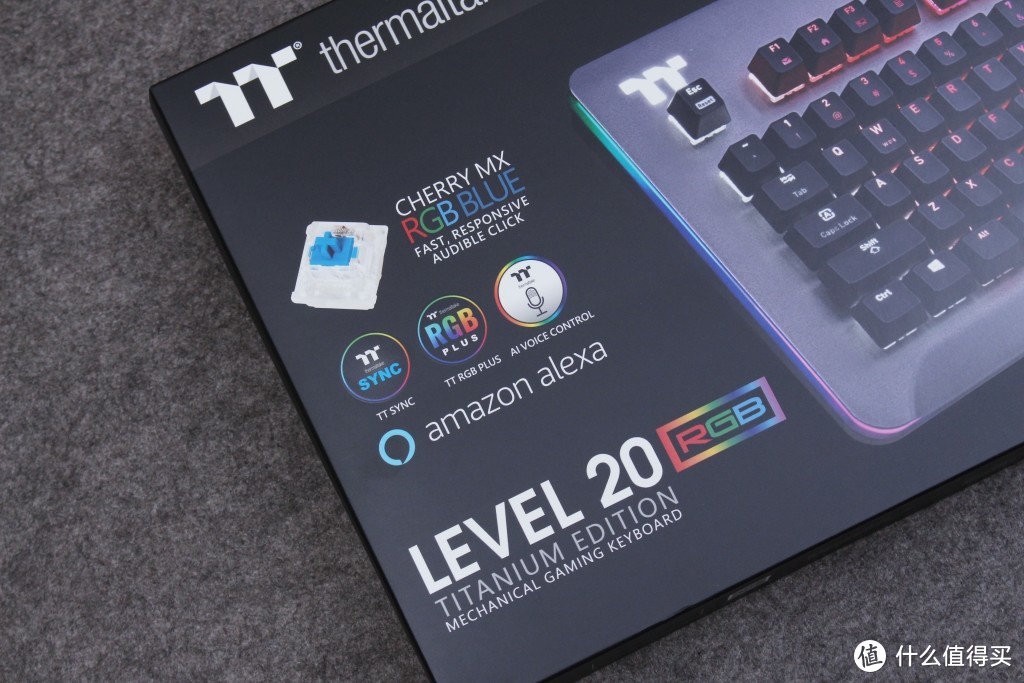 谁劈了这键盘一刀——TT Level 20 RGB 游戏机械键盘使用体验