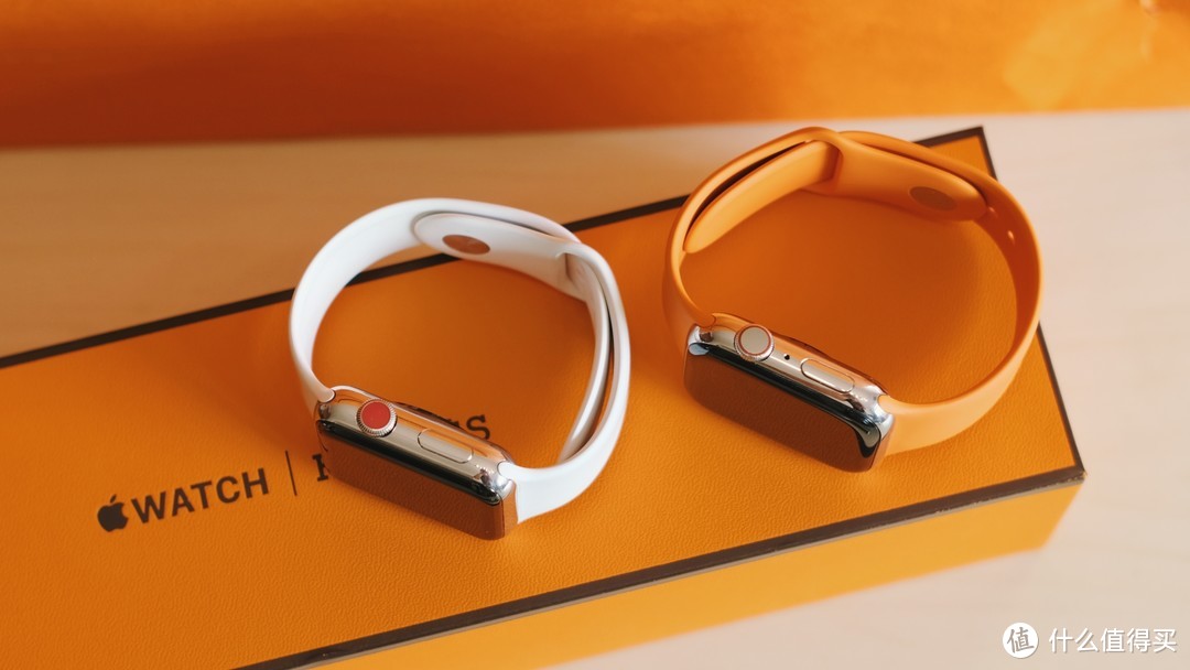 穷学生终于圆梦爱马仕—Apple Watch 4 Hermès 开箱上手，对比第3代苹果表，香哭了！