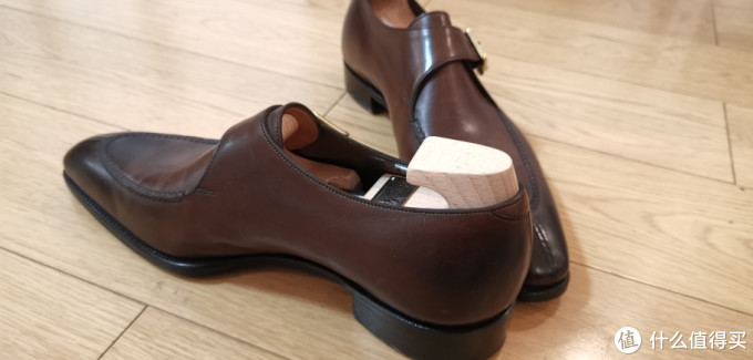 图7:侧面照,超细腰