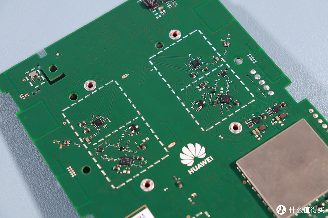大户型如何选路由器？华为子母路由Q2 PRO拆解测评
