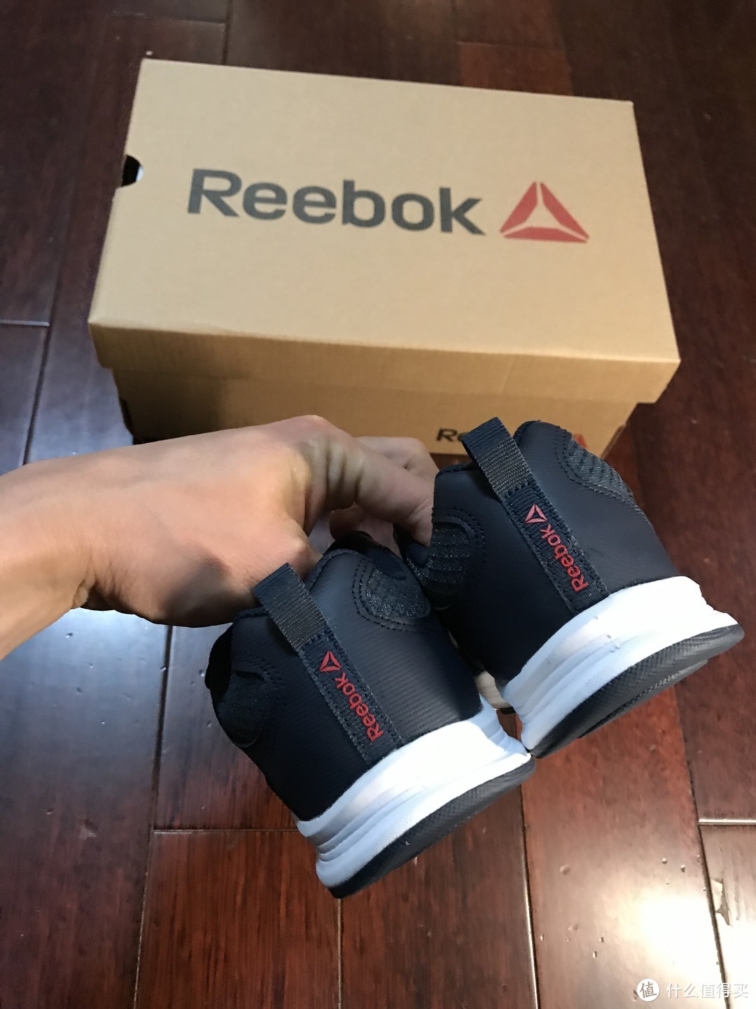 Reebok ALMOTIO 4.0儿童跑步鞋