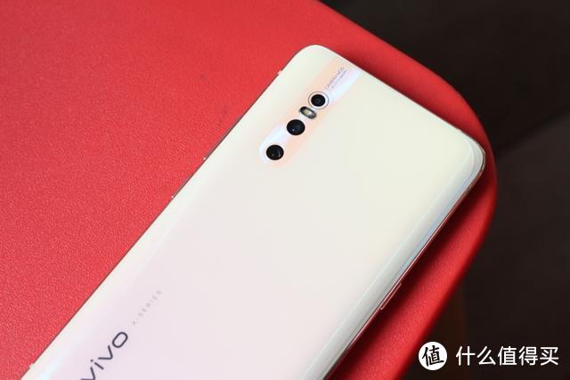 升降镜头+4800万像素，vivo颜值担当再添成员，vivo x27首发评测