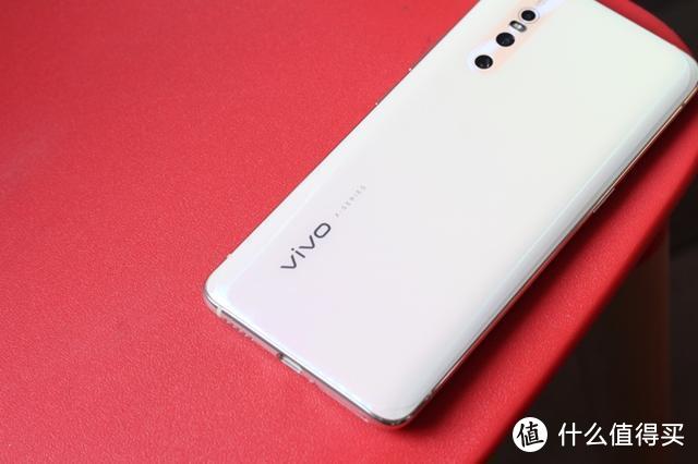 升降镜头+4800万像素，vivo颜值担当再添成员，vivo x27首发评测