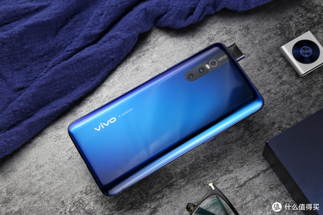 升降式摄像头+4800万三摄 拍照更进一步，vivo X27抢先上手