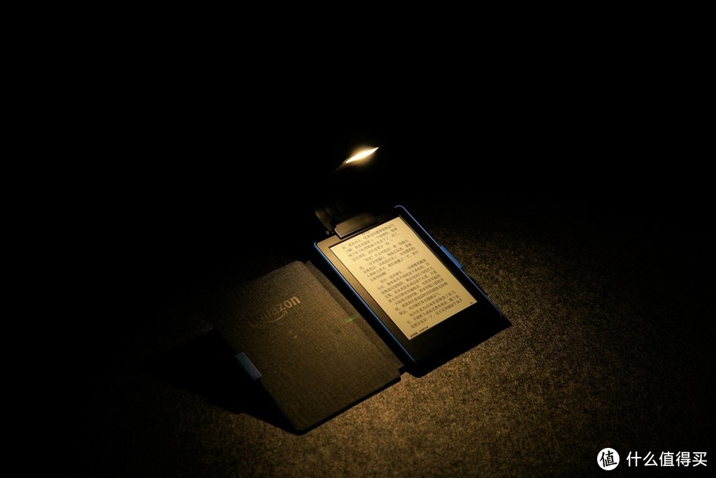 盖泡面不止新款kindle？加装“舞台”灯光的老款让泡面更醇香