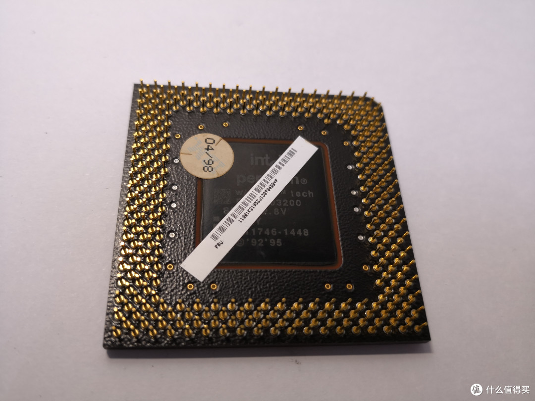 看标签是00年的货5,奔腾2处理器(slot1接口)奔腾二mmx奔腾二mm