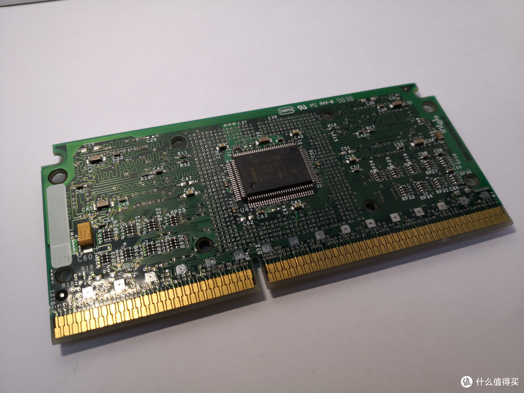 看标签是00年的货5,奔腾2处理器(slot1接口)奔腾二mmx奔腾二mm