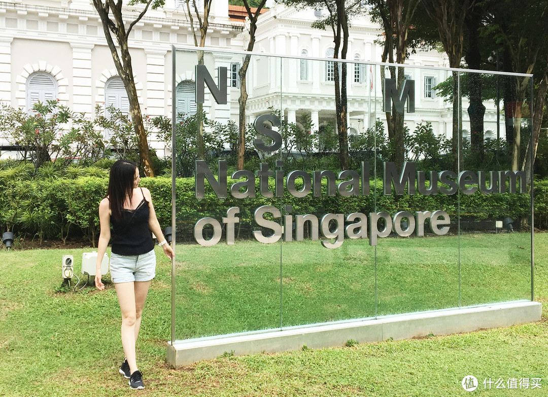 在新加坡博物馆门口