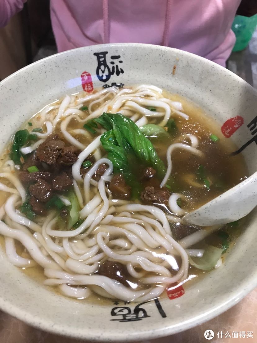 中午牛肉汤拨面，18，肉多，面淡，汤浓