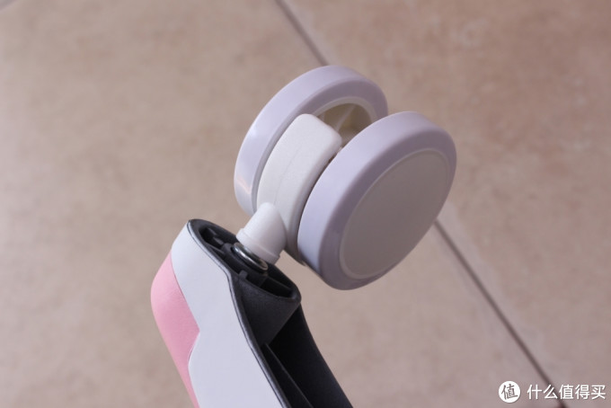 粉到出汁、萌到爆炸--傲风粉色雪兔电竞椅使用