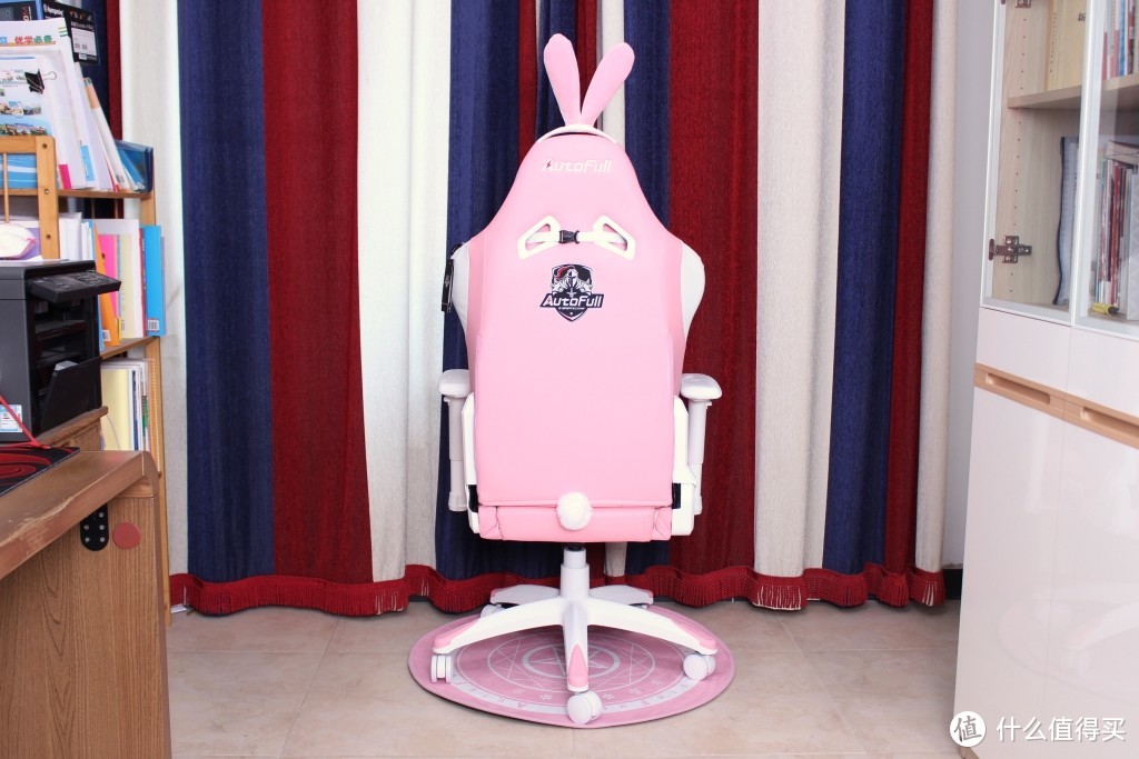 粉到出汁、萌到爆炸——傲风粉色雪兔电竞椅使用体验