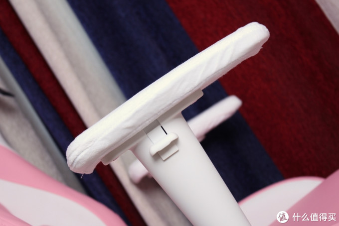 粉到出汁、萌到爆炸--傲风粉色雪兔电竞椅使用