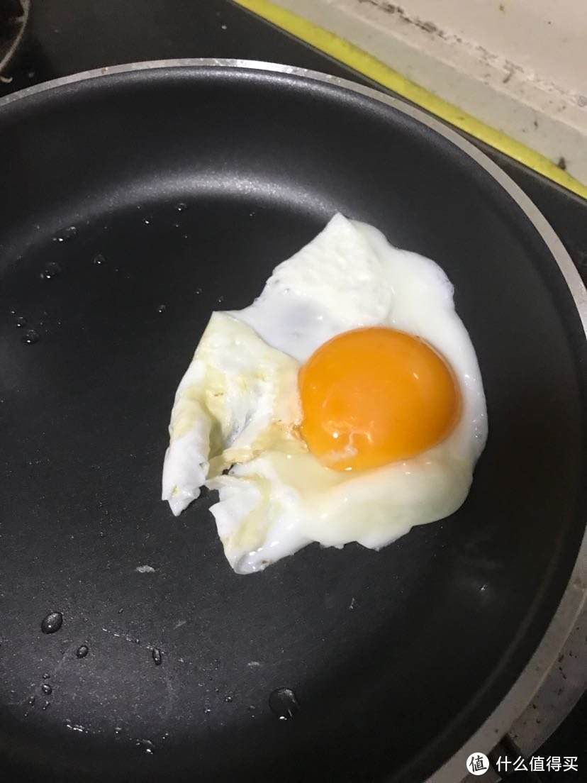 煎鸡蛋，第一次，不太熟练