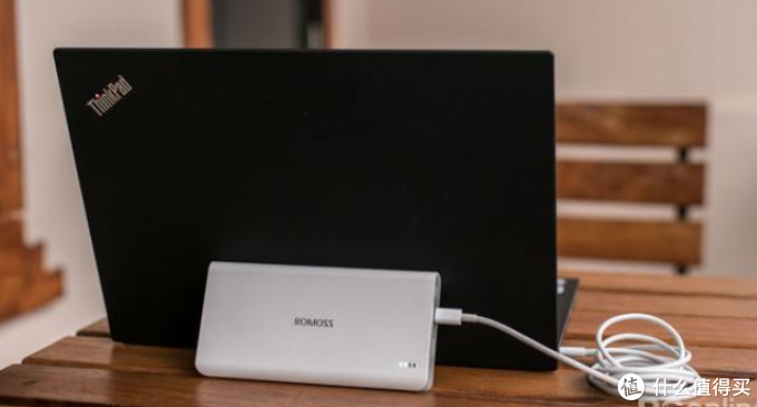 大容量手机充电宝移动电源推荐，2019充电宝十大排名