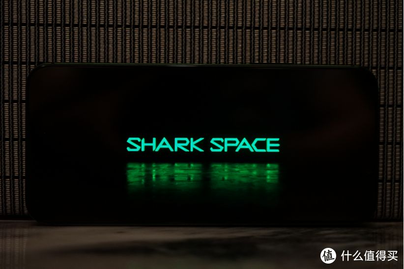 黑鲨游戏手机2测评：细节到位，如何做到既稳又狂？