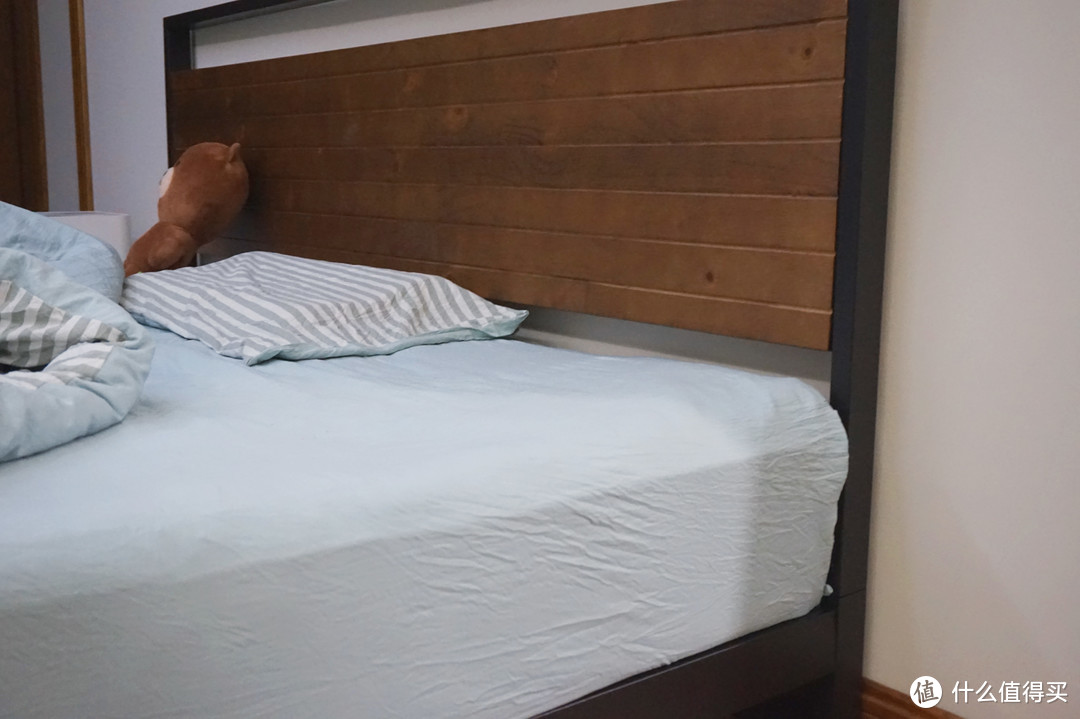 水母装修记 番外：自己动手装个床——Zinus际诺思实木铁艺床 开箱评测