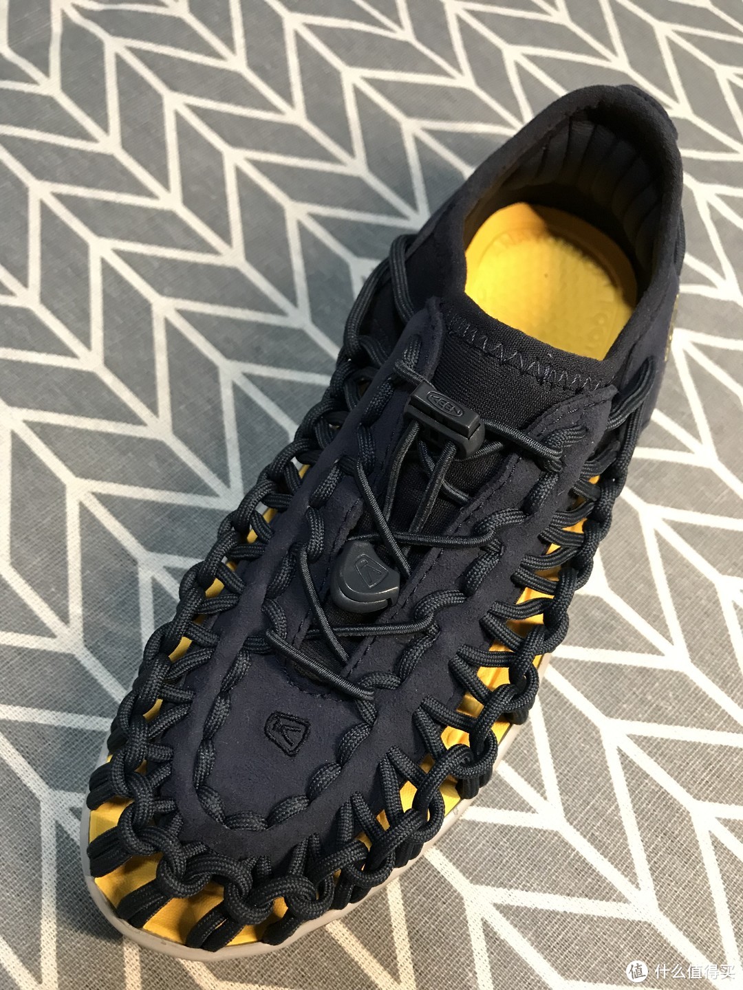 KEEN UNEEK O2 溯溪童鞋