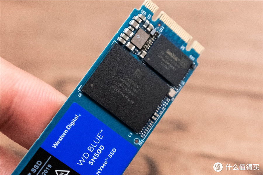 西数蓝盘终于升NVMe了！西部数据WD Blue SN500 NVMe SSD测评