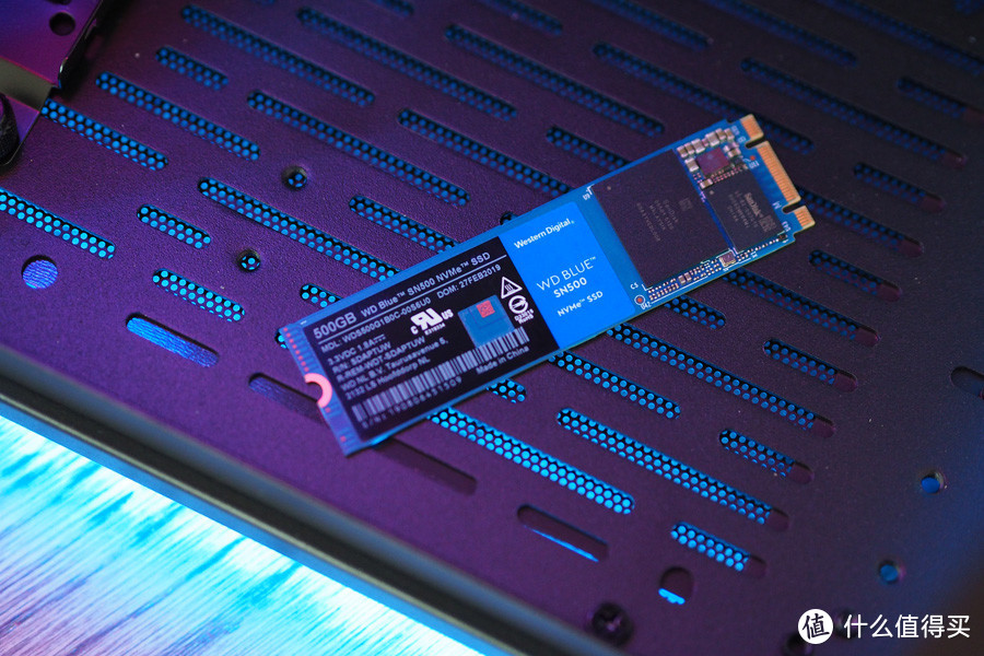 西数蓝盘终于升NVMe了！西部数据WD Blue SN500 NVMe SSD测评