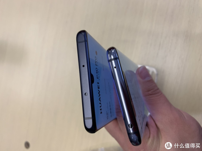 手机测评 篇五:【全网首发】华为最强摄影手机
