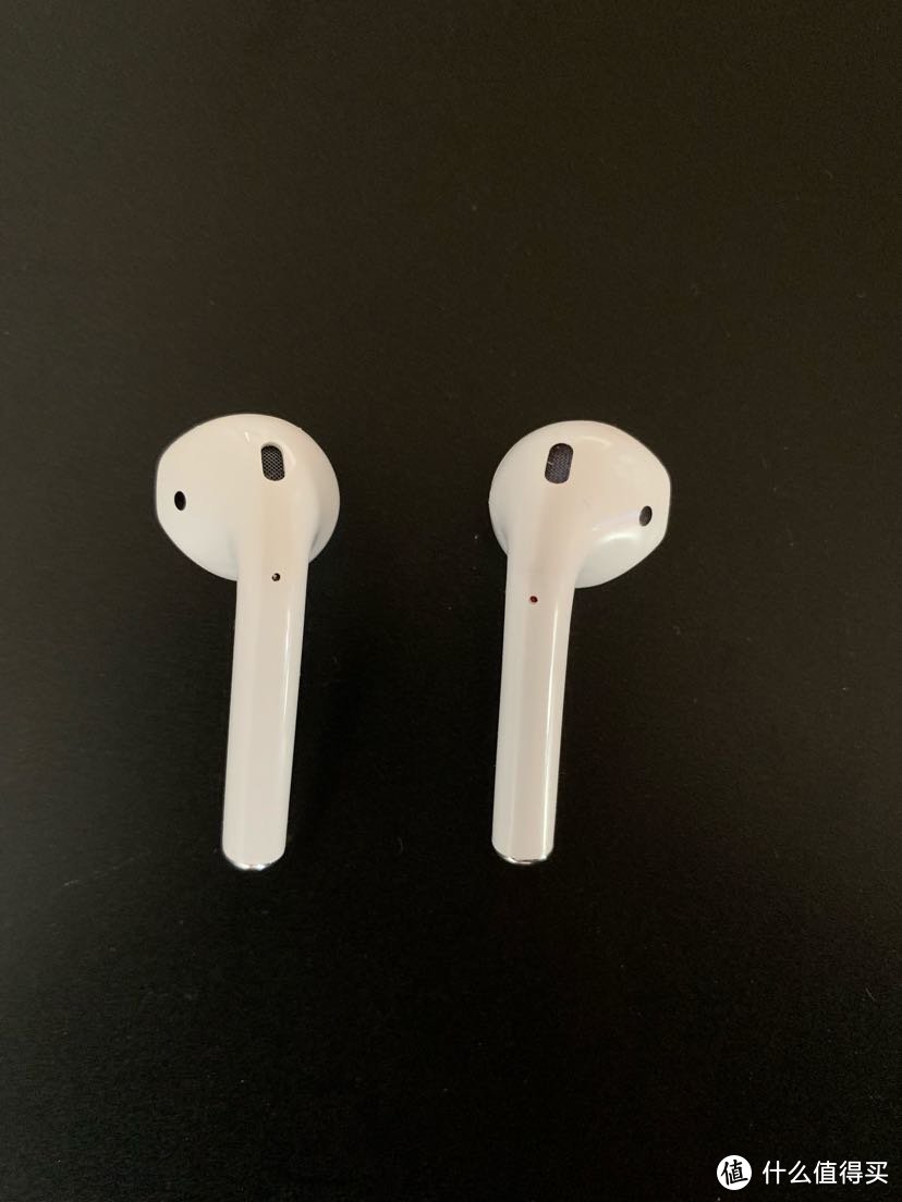 airpods2待简易开箱体附带对比PDD山寨版