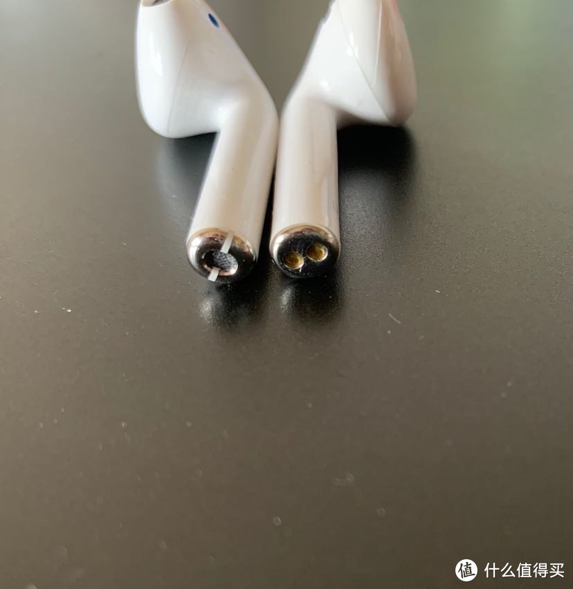 airpods2待简易开箱体附带对比PDD山寨版