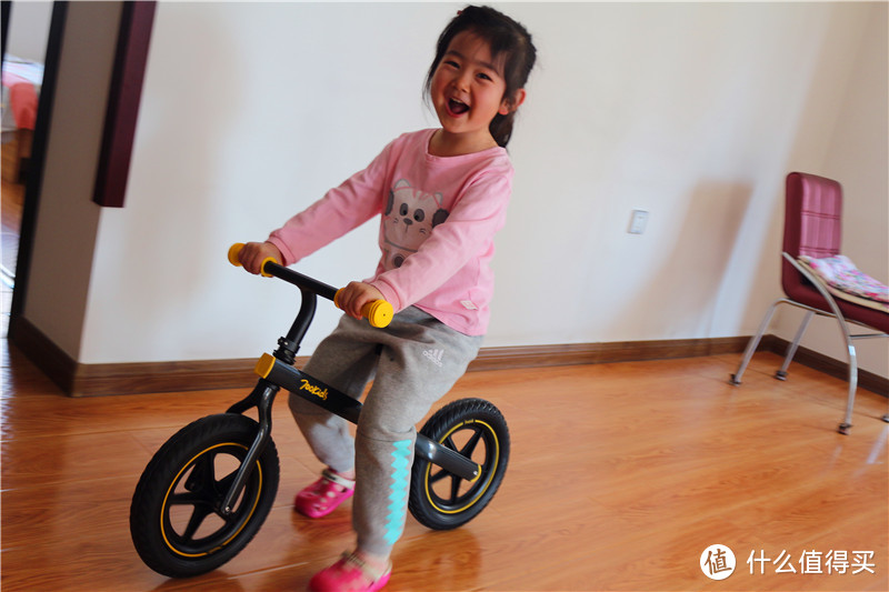 小米有品众筹又一爆款产品——柒小佰儿童滑步车！