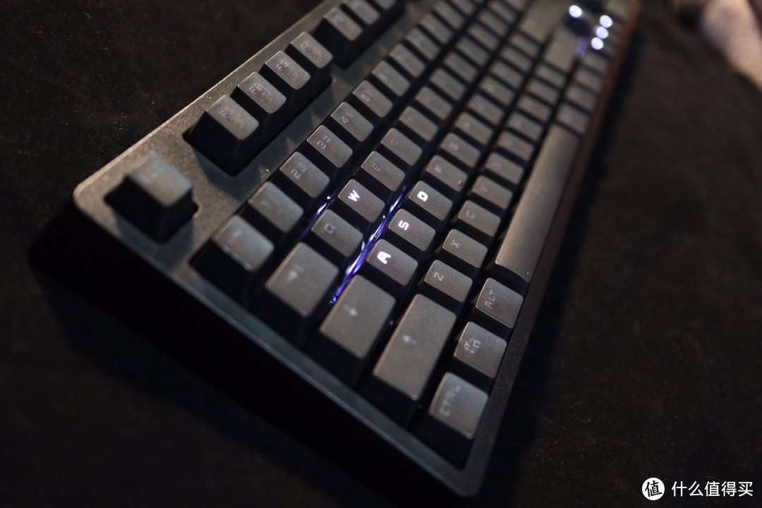 AJAZZ黑爵 AK535 机械键盘——女朋友已被它炫酷的灯光征服（内附灯光秀）