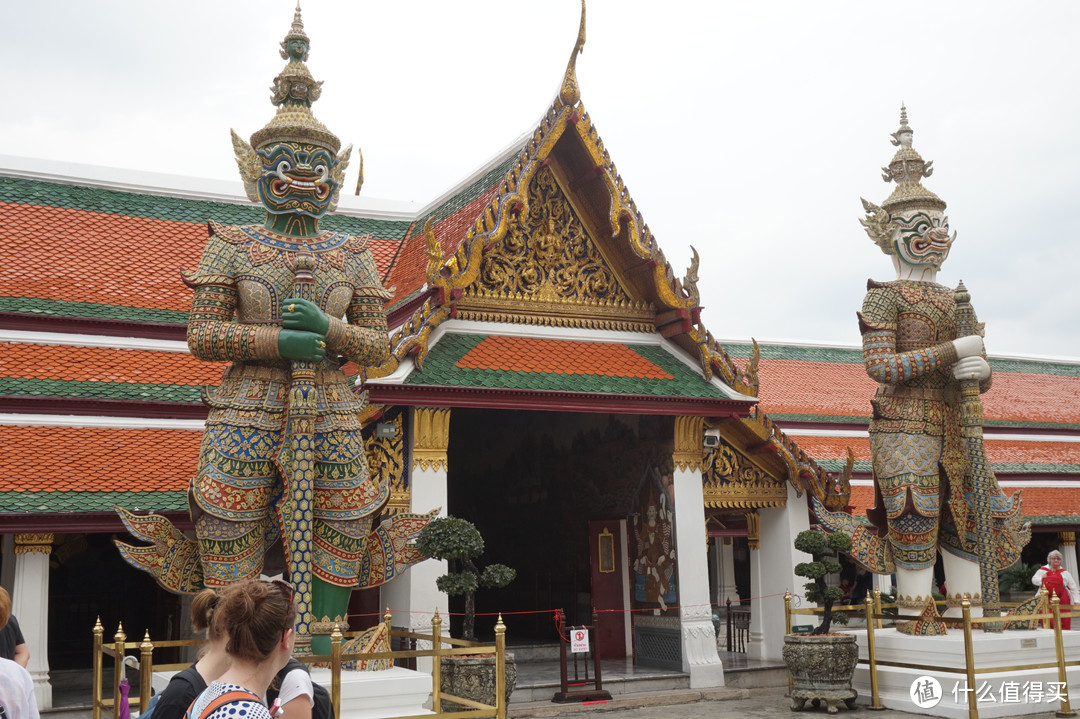 两天时间在泰国曼谷旅游，有哪些景点是值得去看的