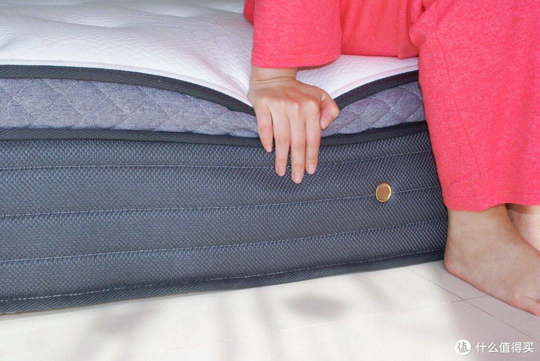 在家也能享受到五星级酒店的睡眠体验--芝华士-爱蒙Sleep Max独袋弹簧乳胶床垫使用测评！