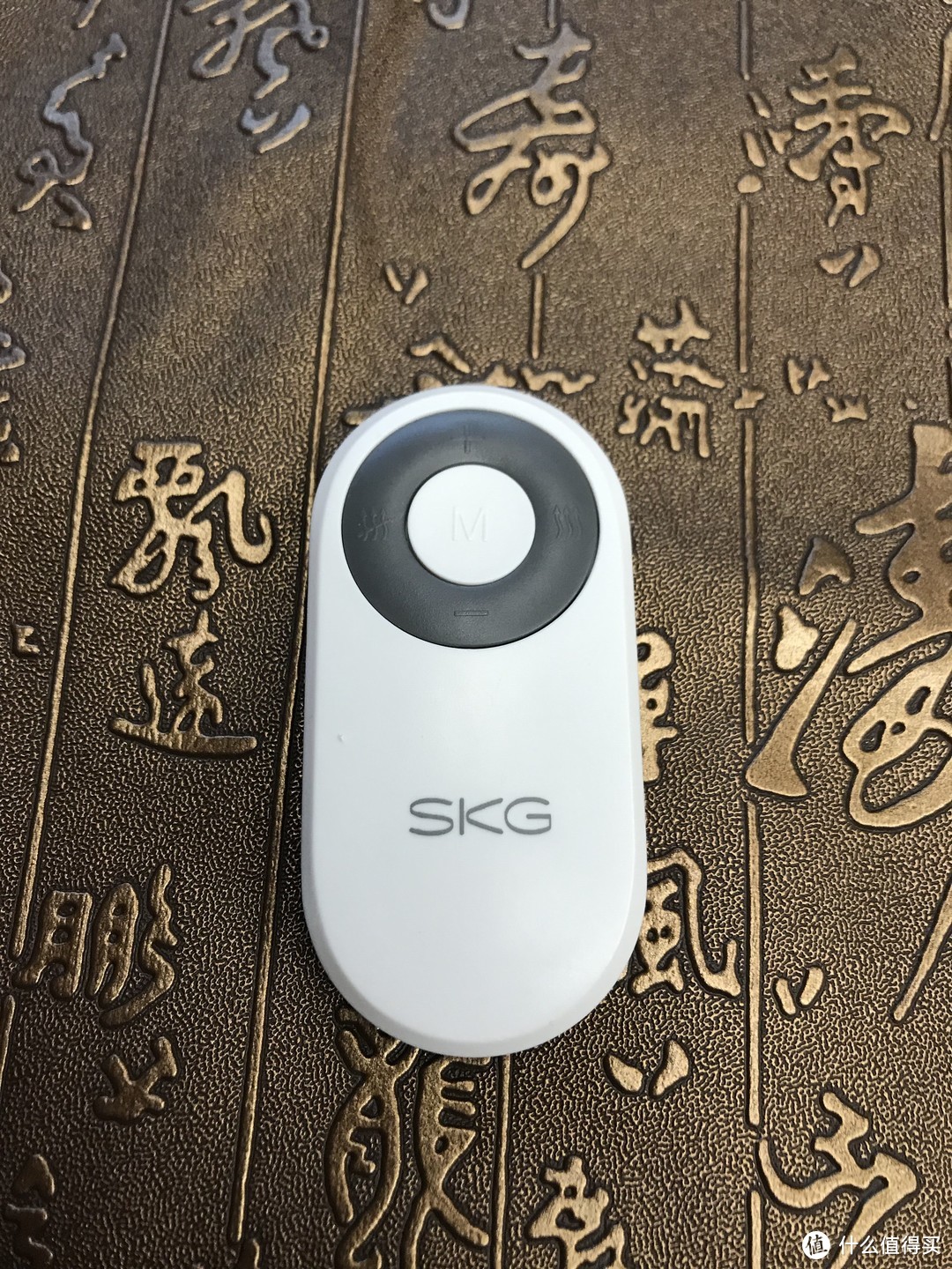 SKG智能颈椎按摩仪～办公室脖子的拯救者