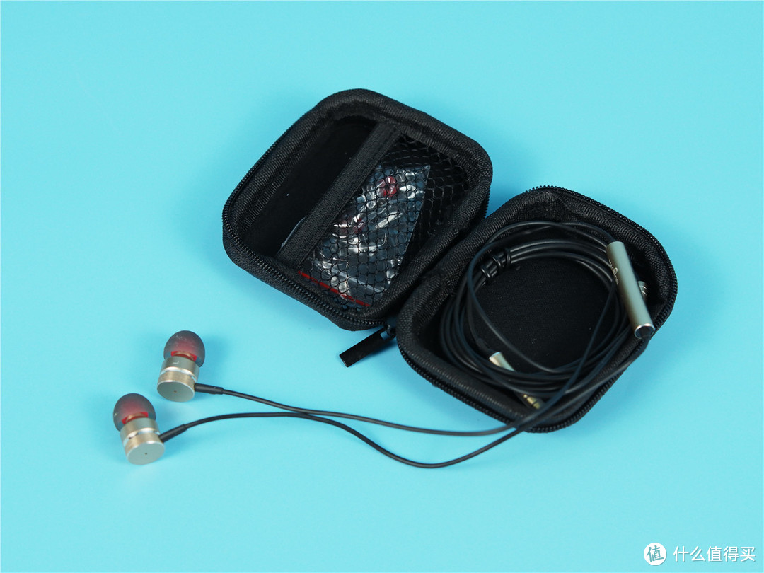 「超逸酷玩」双单元发声的麦高思圈铁耳机还送收纳盒