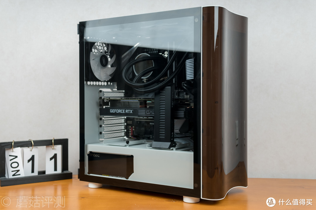 300元价位只此一例，磁吸式侧开门日常使用更方便——Tt（Thermaltake）挑战者H3 白色 中塔机箱