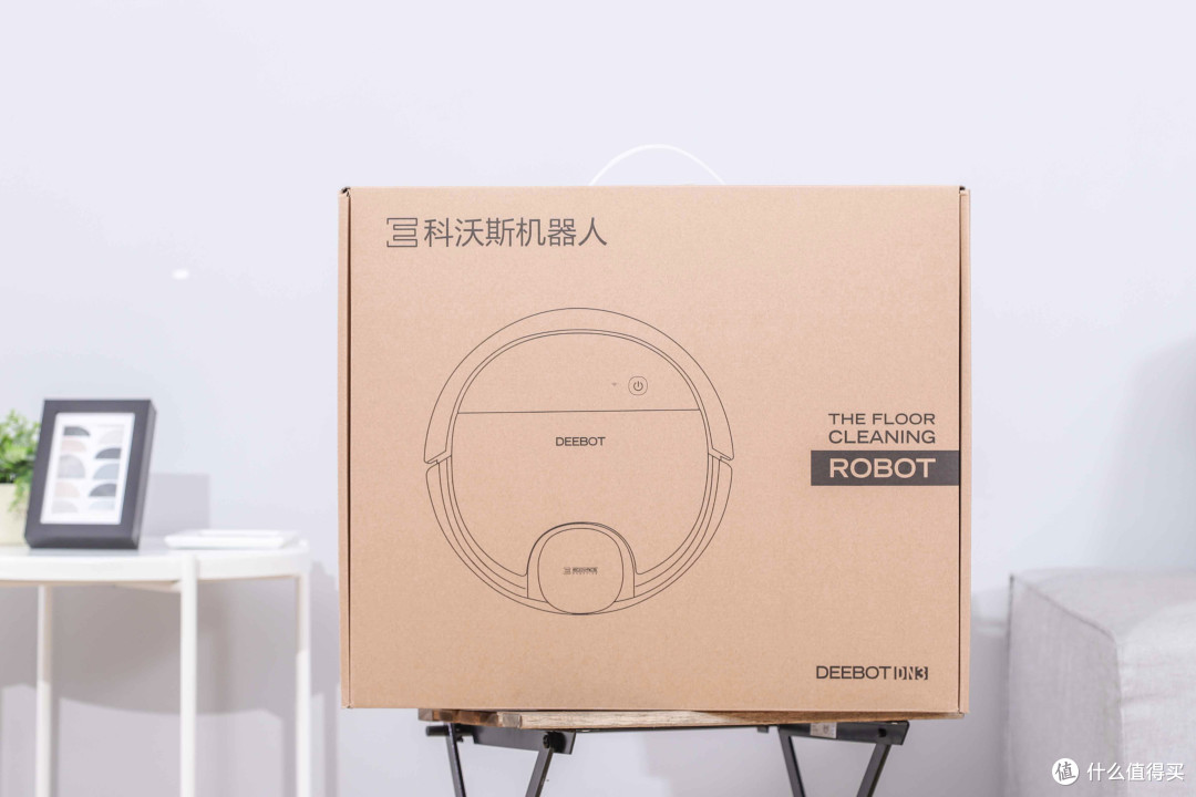 在扫地机中,科沃斯绝对算的上是佼佼者,其中的旗舰款dn33地宝不仅扫拖