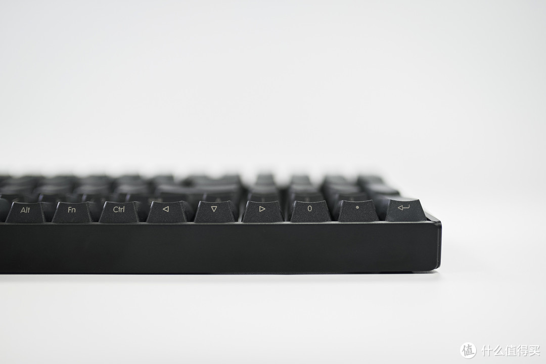 这款一定适合喜欢低调的你，IQUNIX F96碳黑版双模键盘快速上手