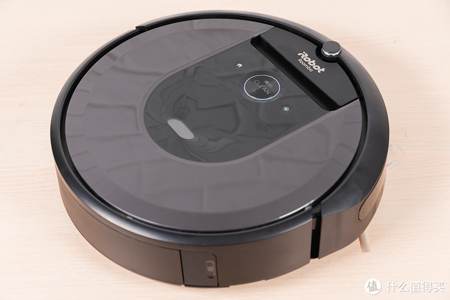 清扫家务不操心 会自动倒垃圾的 iRobot i7+扫地机器人深度评测