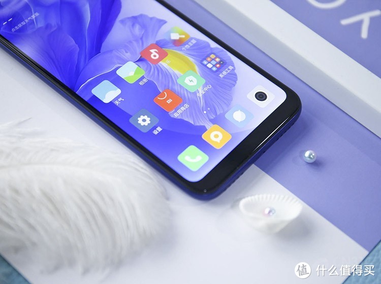 这小东西长得还挺别致!！红米Redmi 7玩机评测