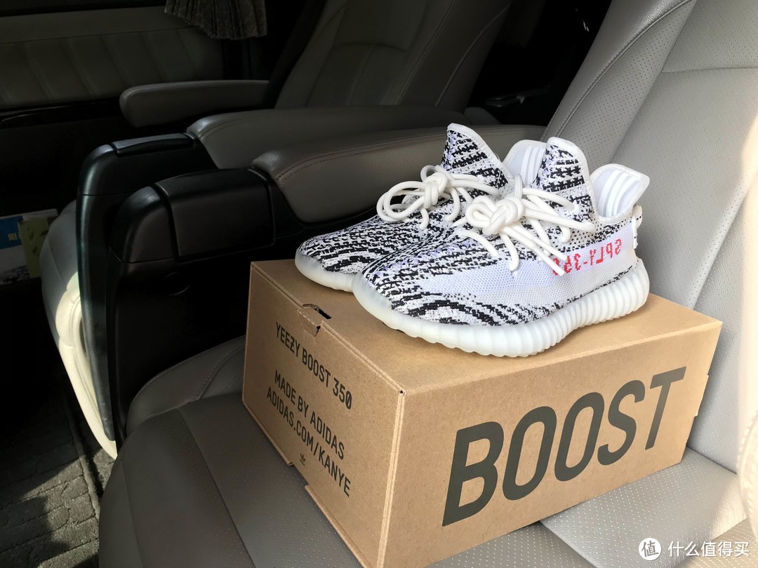 莆田爆款究竟还适不适合入手？ — Yeezy 350 v2 ZEBRA