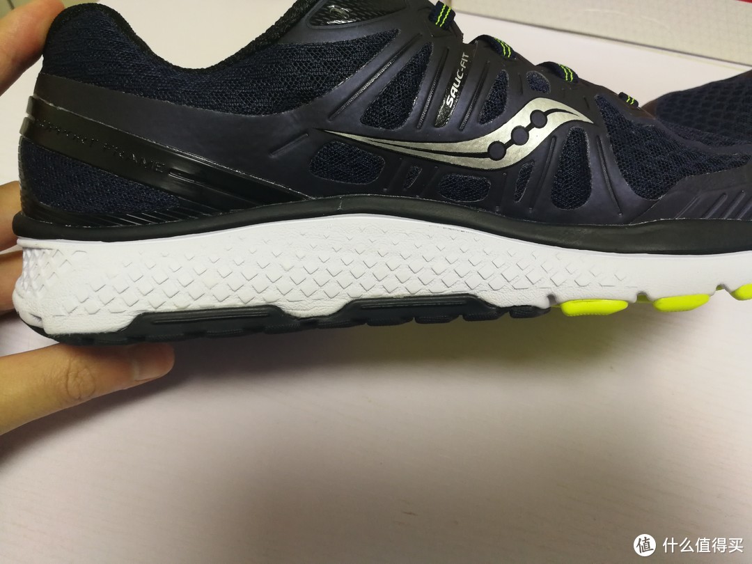 冷门非典型次*级缓震跑鞋—Saucony Echelon 6开箱