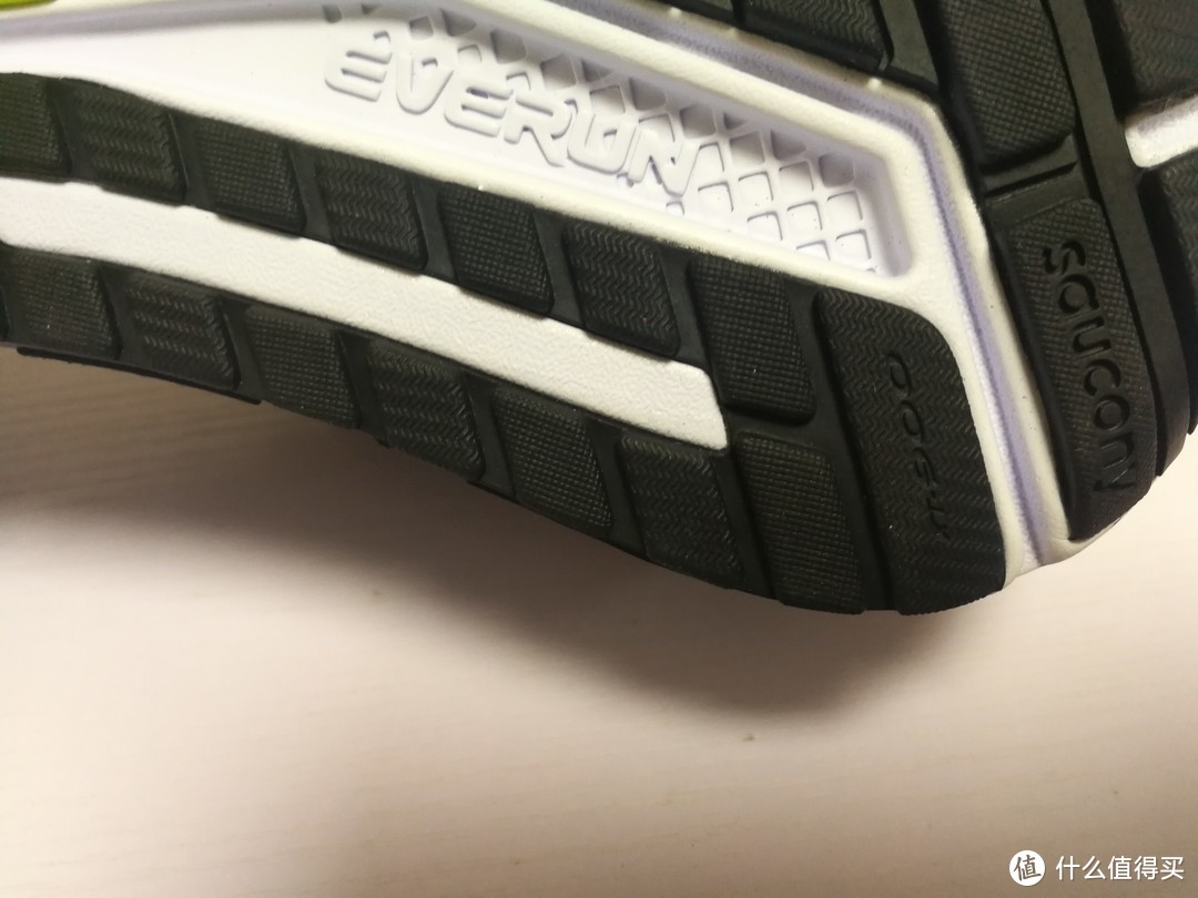 冷门非典型次*级缓震跑鞋—Saucony Echelon 6开箱