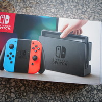任天堂 Switch 游戏主机外观展示(手柄|主机|模式|手感)