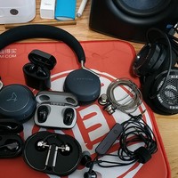 索尼 WH-1000XM3降噪耳机外观展示(收纳盒|声道|连接线|机身|耳罩)