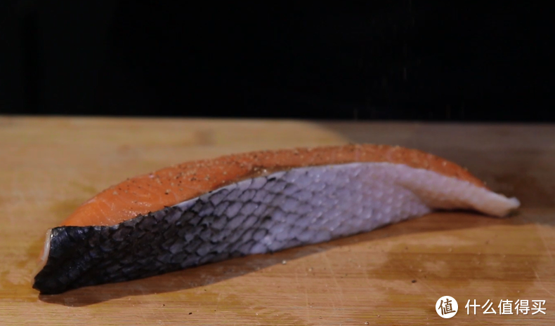 三文鱼控必入，简单且美味的西式嫩烤三文鱼做法拿走