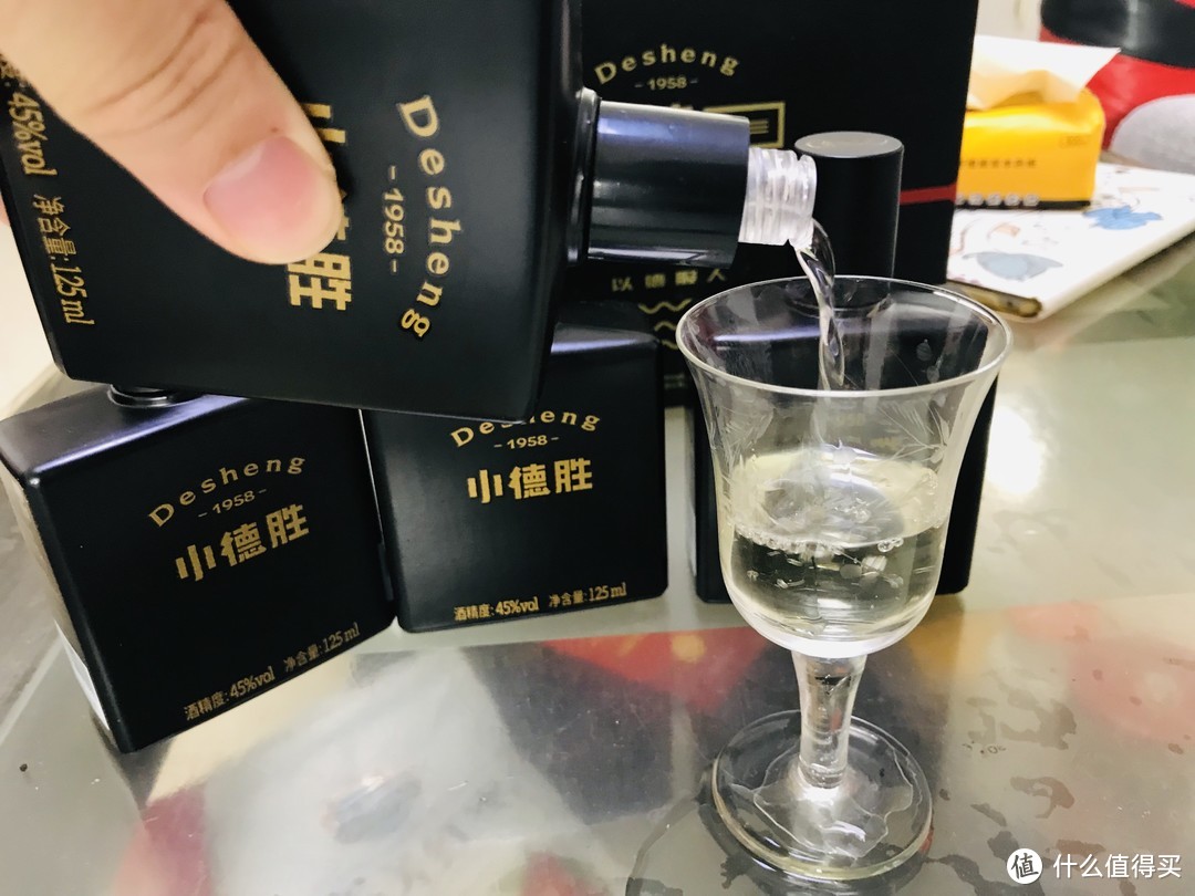 这个酒要“以德服人”？小德胜米香型白酒开箱走一壶