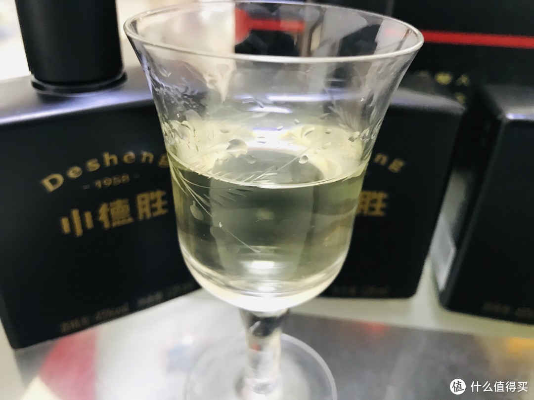 这个酒要“以德服人”？小德胜米香型白酒开箱走一壶