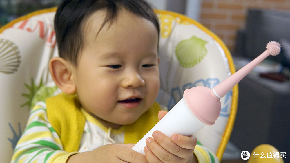 有颜值又智能，给宝贝牙齿最好的呵护——usmile Q1 冰淇淋儿童专业分段护理电动牙刷